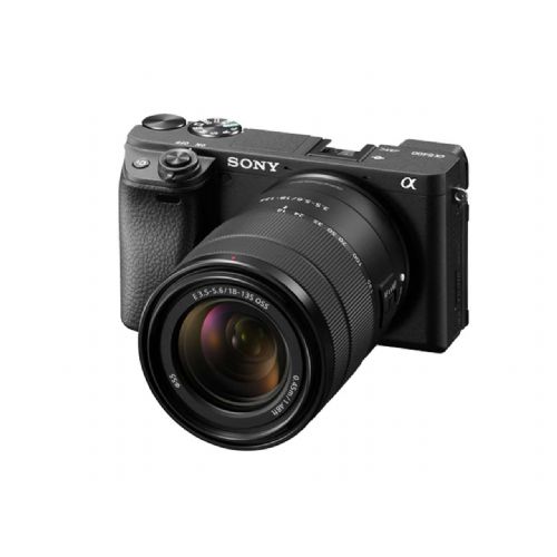 Fotoaparat SONY ILCE6400AMB z objektivom SEL18135