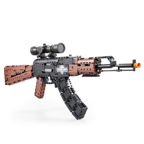 Model iz kock CaDA AK-47 C61009W, 738+ kosov, elektronski holografski merek, stojalo za razstavo