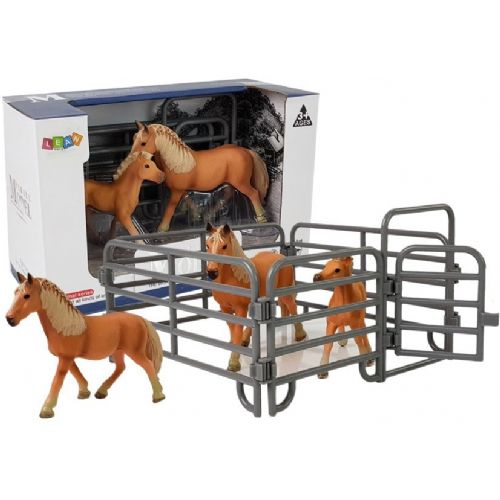 Set figuric konji na kmetiji
