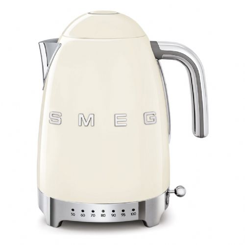 Grelnik vode Smeg KLF04CREU 1,7 L, krem, nastavljiva temperatura, ohišje iz nerjavečega jekla, 360° vrtljiva osnova, zaščita pred pregrevanjem